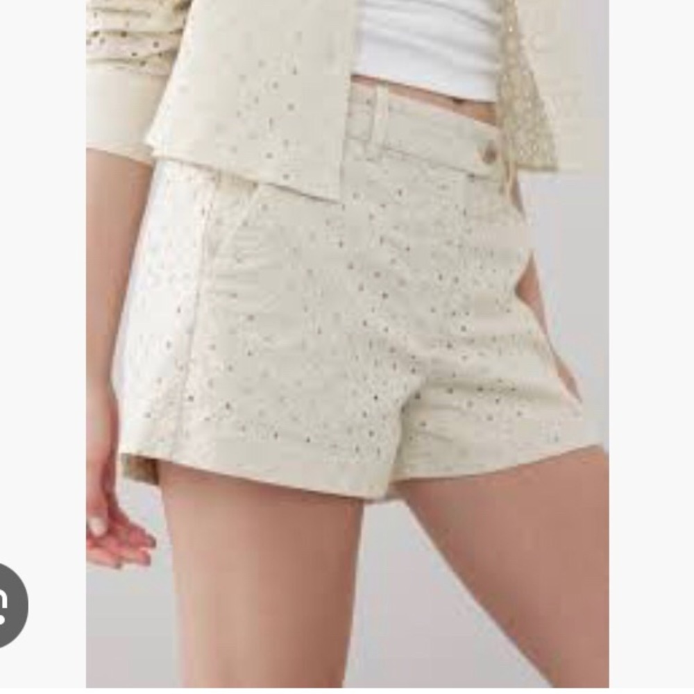 Women's Cream Eyelet Shorts